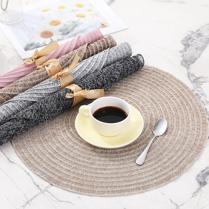 Washable round table mat